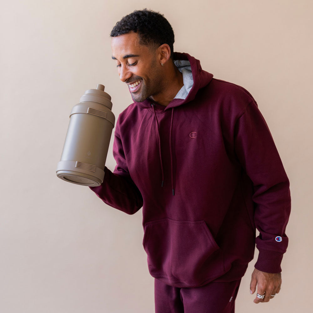 78-oz-titan-bottle-pastel-collection-p0 32_Manna_Website_Lifestyles_Titan_Darker_2.jpg