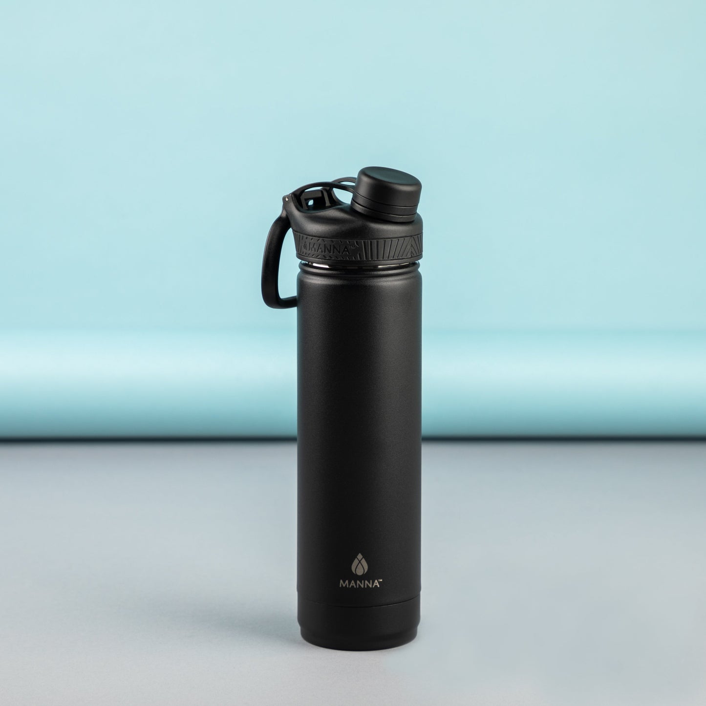 26-oz-saratoga-bottle-p6 MAN_Website_Saratoga_05.jpg