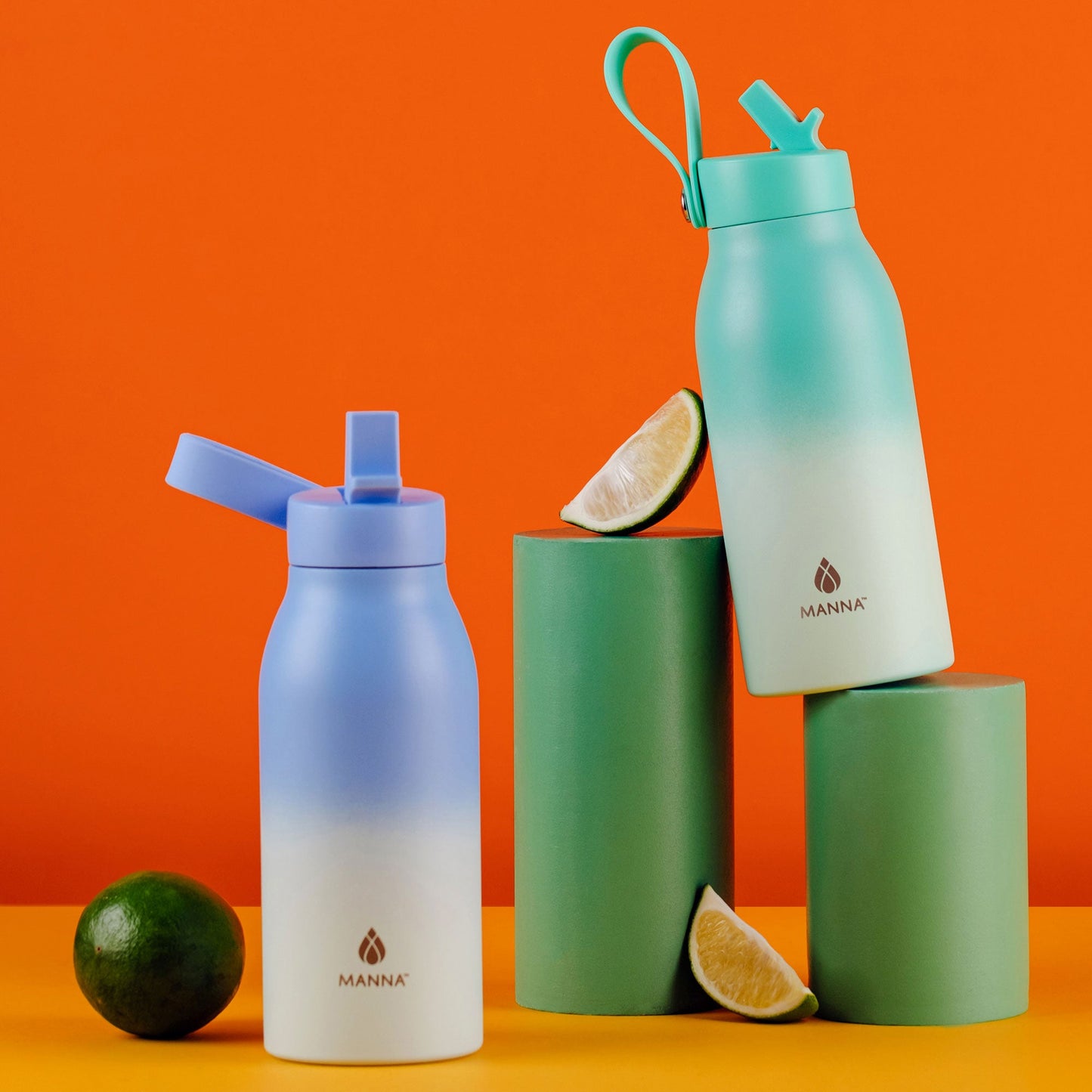 12-oz-modern-flip-kid-s-water-bottle-p8 WEB_7E9A2882_-_2.jpg